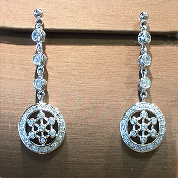 Beautiful earrings SCV | Jewelry World | Come visit our showroom